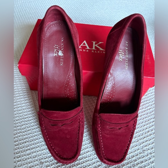 Anne Klein Flex Heels - Picture 2 of 7